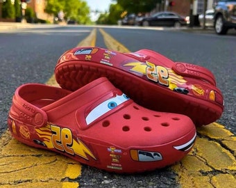 Zapatos únicos de Cars Lightning McQueen, zapatos divertidos, meme, regalo divertido para un amigo, ropa divertida de TikTok, regalo de Navidad